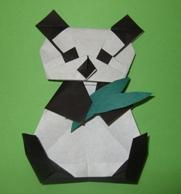 パンダの折り紙の画像